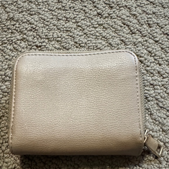 Wallet - Picture 2 of 5